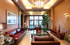 将室内布景的颜色取灯光做为次要的搭